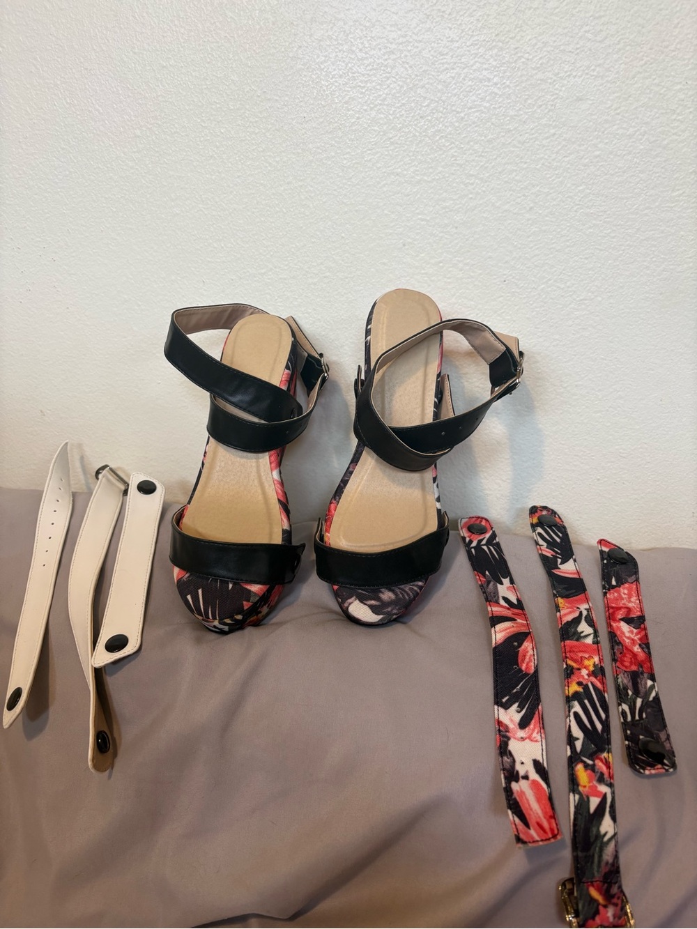 Black-Strap Floral Print Women’s Heeled Sandals